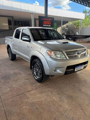 TOYOTA HILUX 3.0 SRV 4X4 CD 16V TURBO INTERCOOLER DIESEL 4P AUTOMÁTICO TOYOTA HILUX 3.0 SRV 4X4 CD 16V TURBO INTERCOOLER DIESEL 4P AUTOMÁTICO